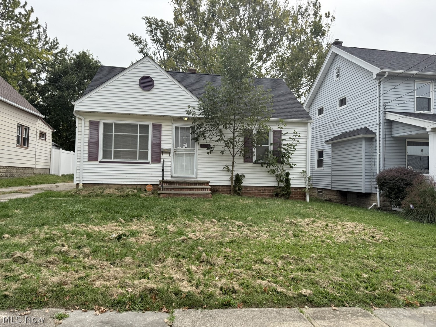5173 Greenhurst Drive Maple Heights OH 44137
