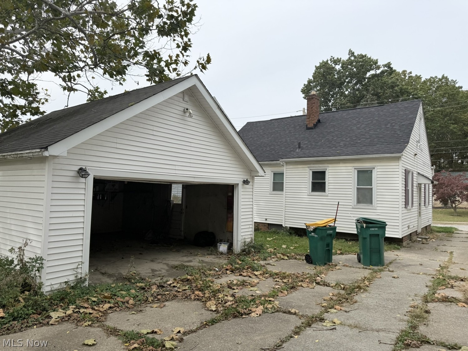 5173 Greenhurst Drive Maple Heights OH 44137