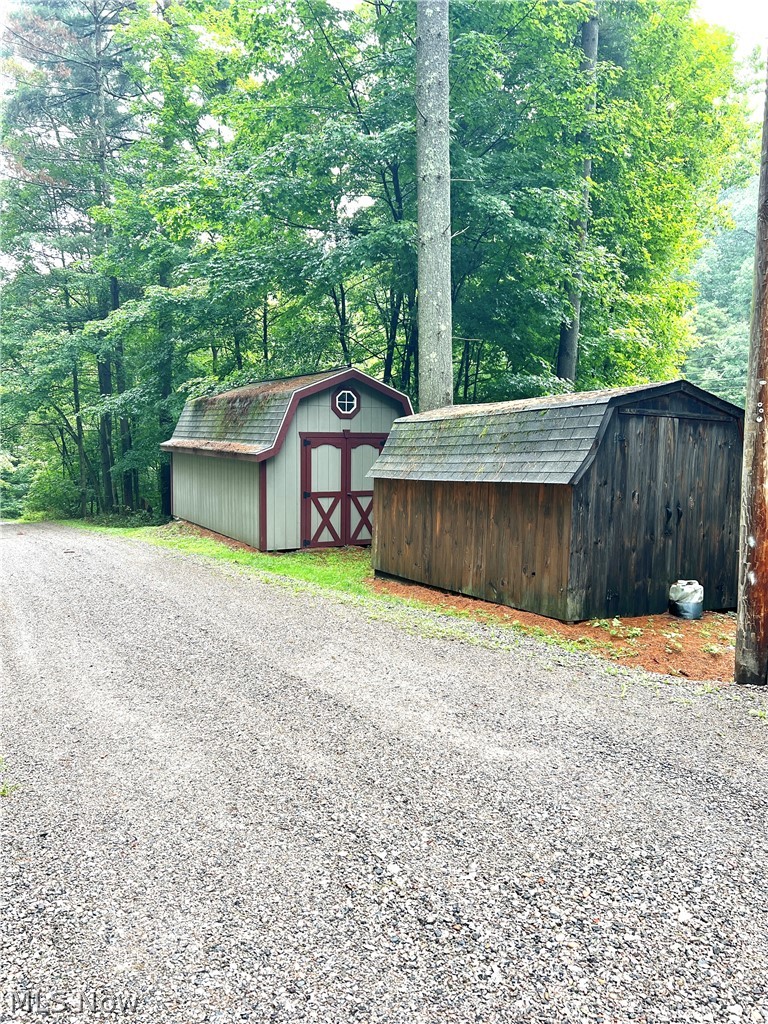 17463 State Route 164 Salineville OH 43945