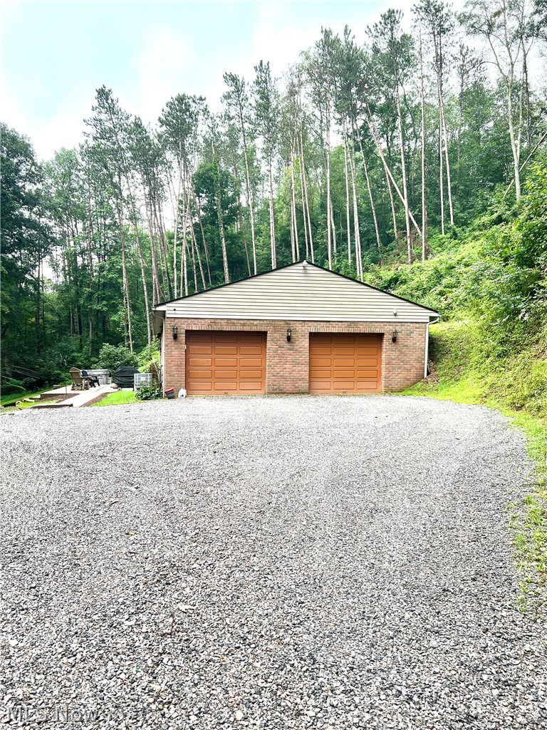 17463 State Route 164 Salineville OH 43945