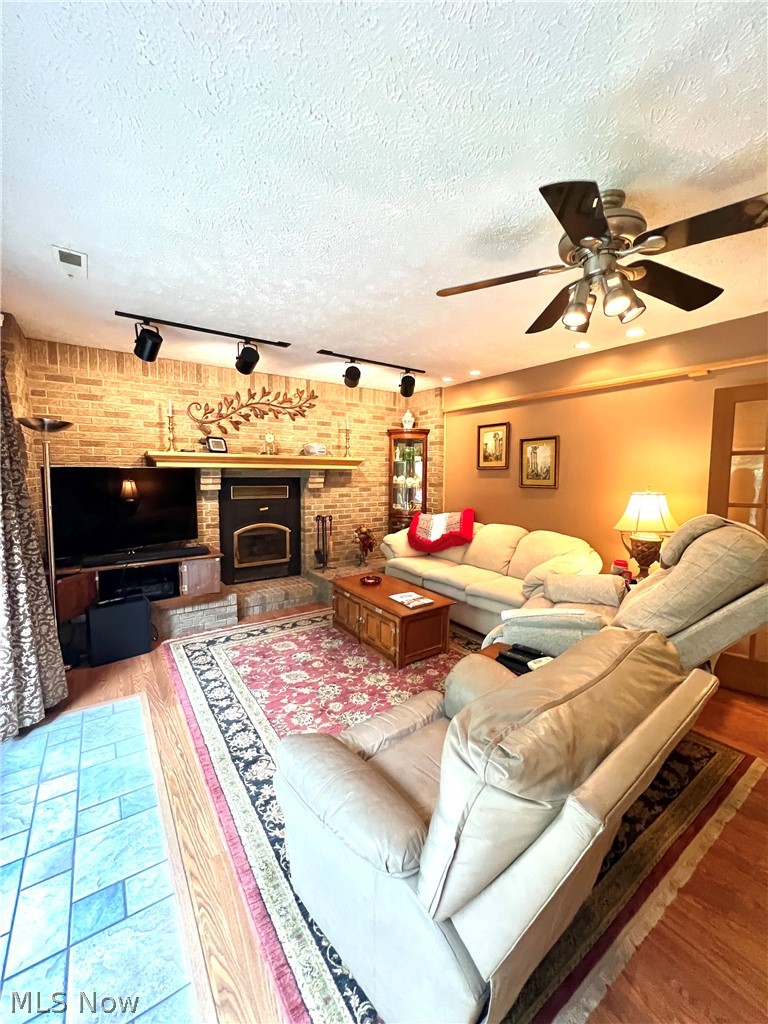 17463 State Route 164 Salineville OH 43945