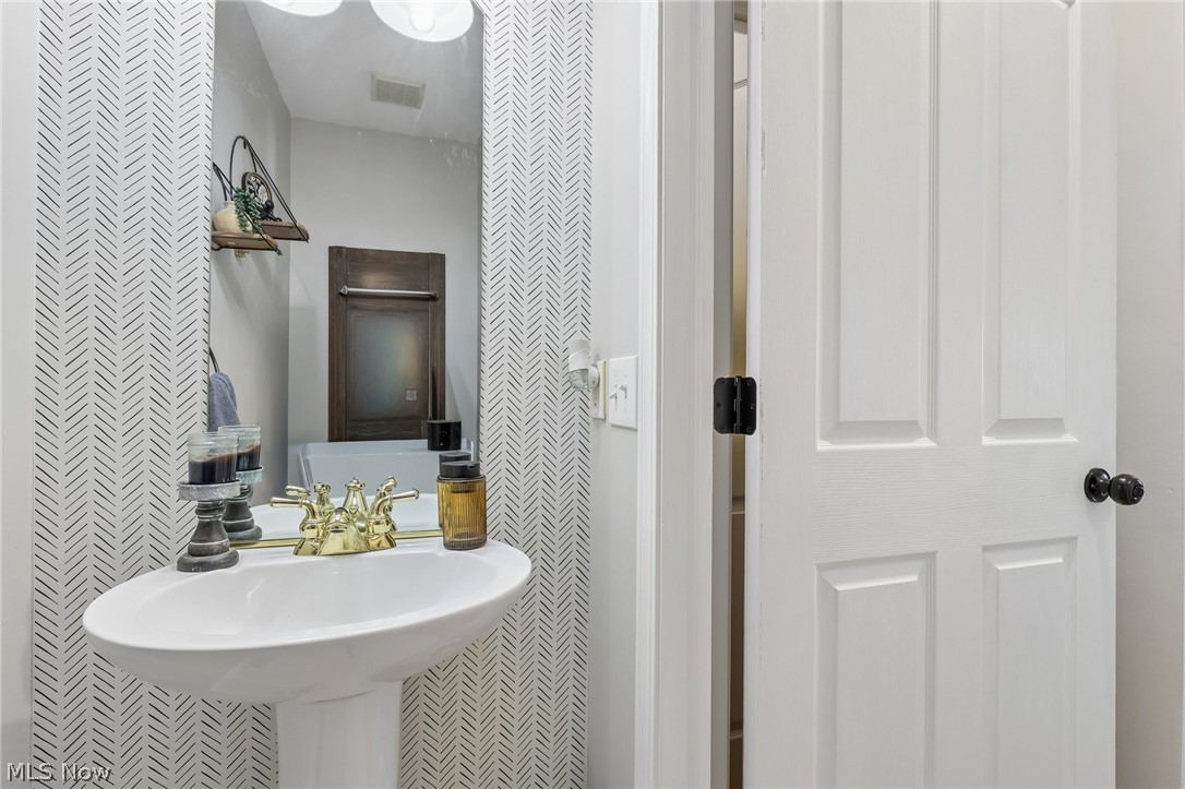 3990 Haverford Place Avon OH 44011