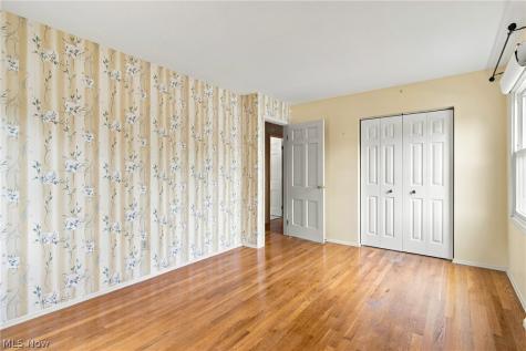 7709 Green Valley Drive Parma OH 44134