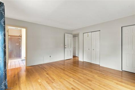 7709 Green Valley Drive Parma OH 44134