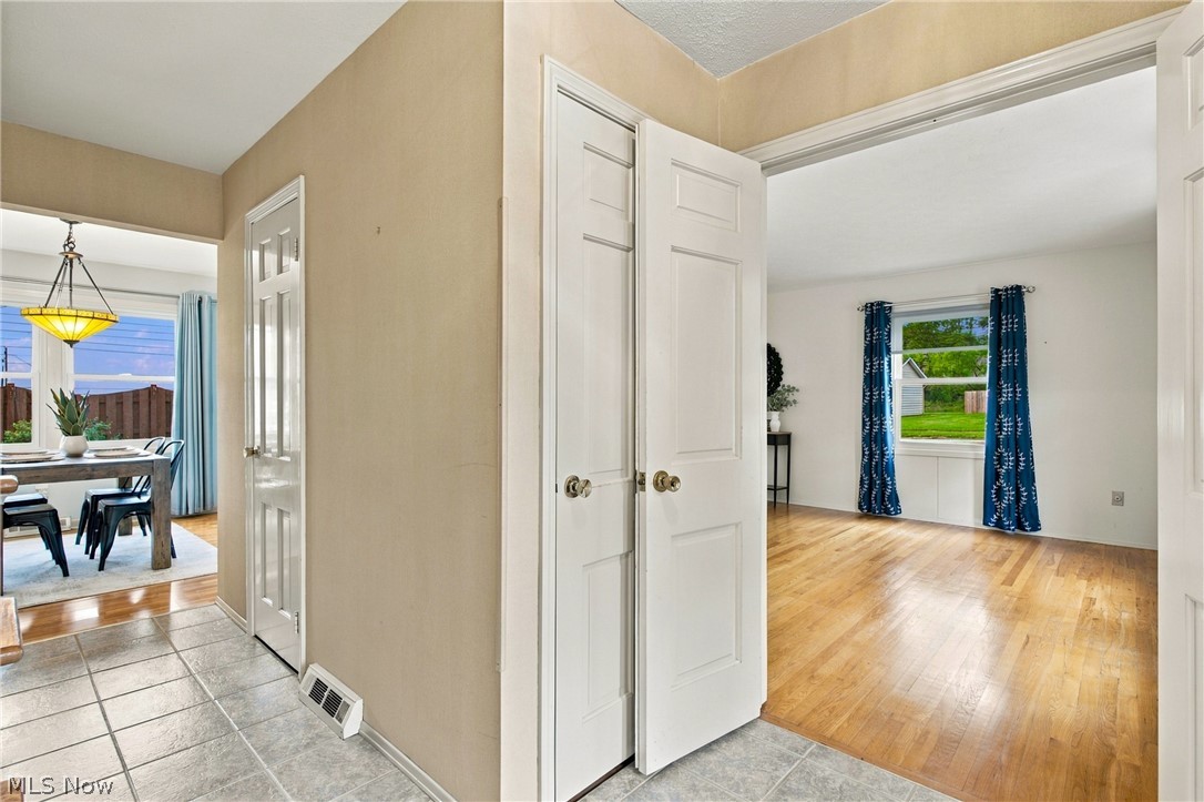 7709 Green Valley Drive Parma OH 44134