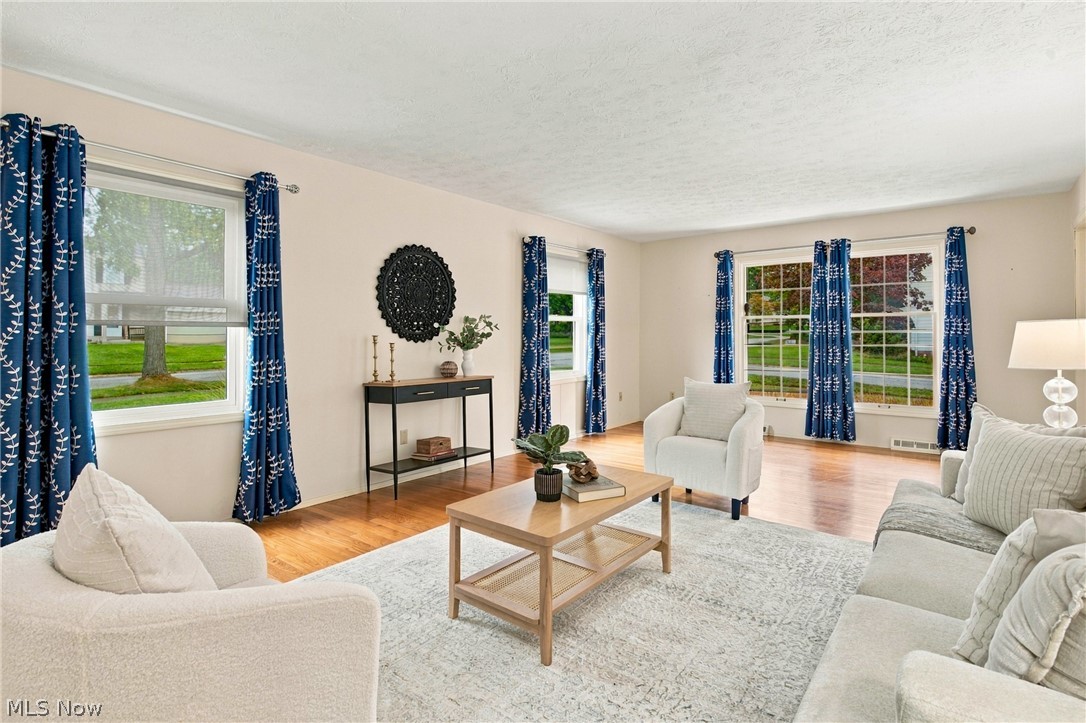 7709 Green Valley Drive Parma OH 44134