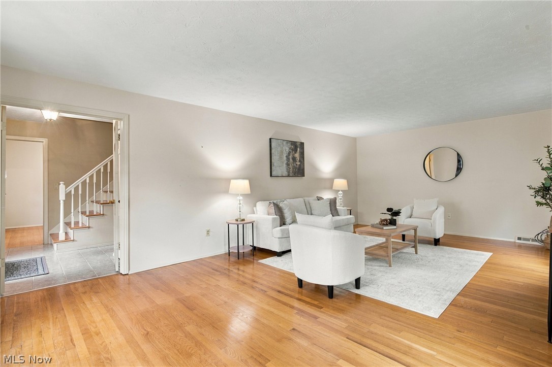 7709 Green Valley Drive Parma OH 44134