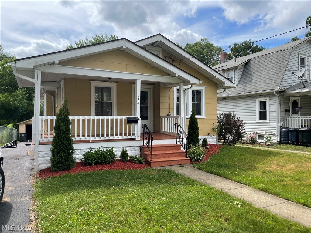 628 Garry Road Akron OH 44305
