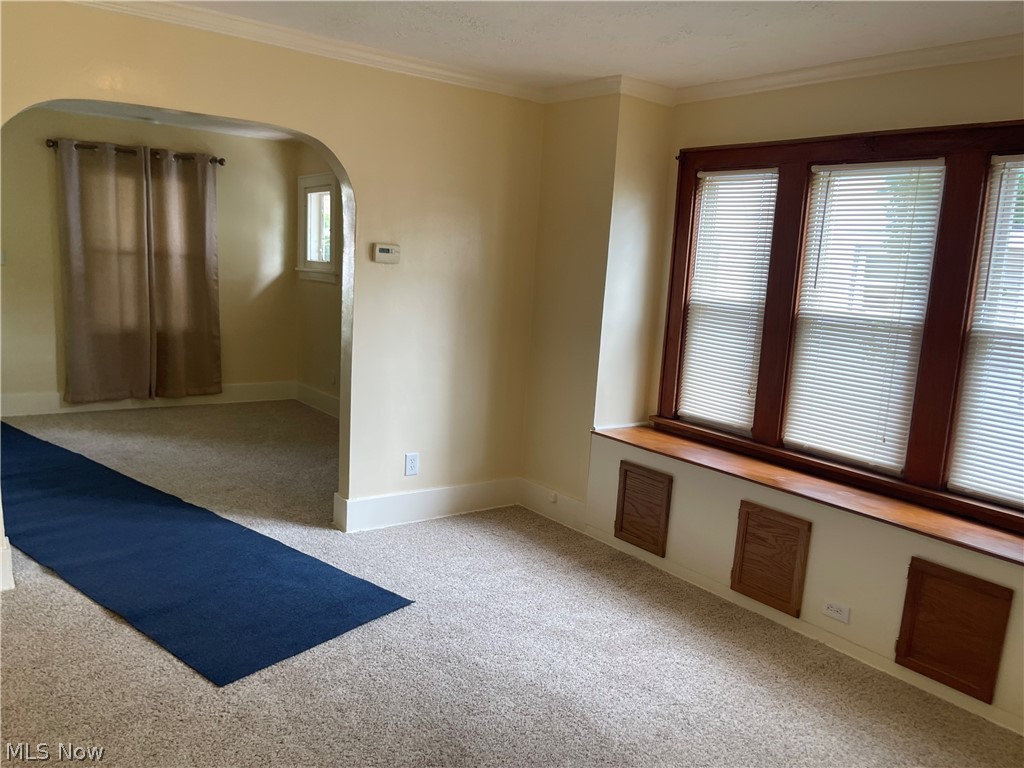 628 Garry Road Akron OH 44305