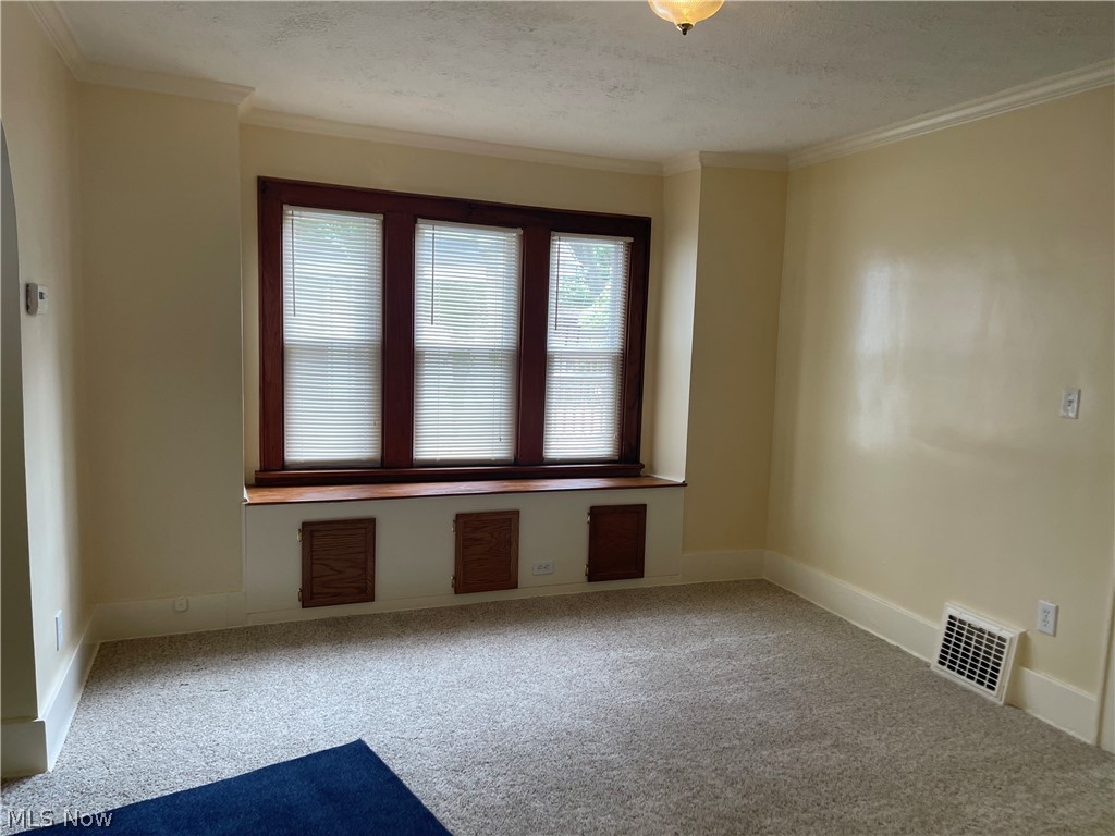 628 Garry Road Akron OH 44305