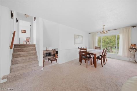 3707 Dauphin Drive NE Canton OH 44721