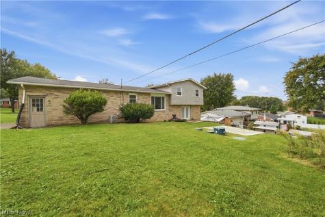 3707 Dauphin Drive NE Canton OH 44721