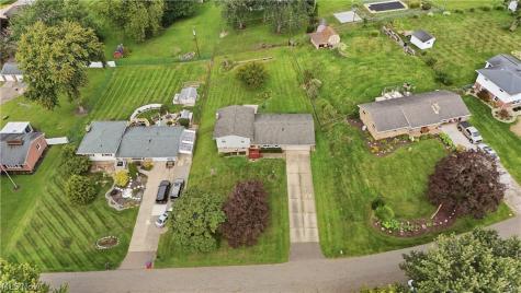 3707 Dauphin Drive NE Canton OH 44721
