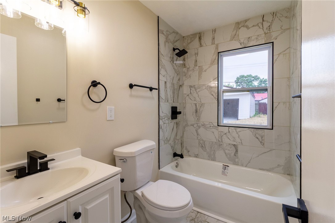 12514 Firsby Avenue Cleveland OH 44135