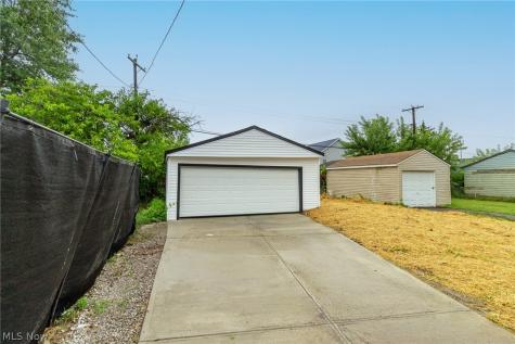 12514 Firsby Avenue Cleveland OH 44135