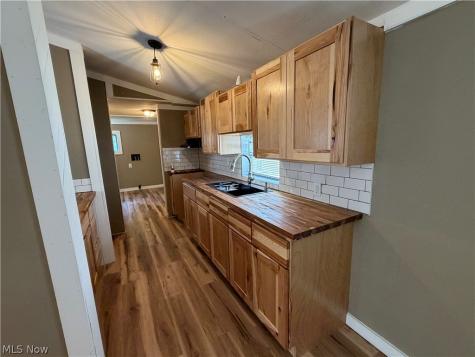 806 S Grant Boulevard Minerva OH 44657