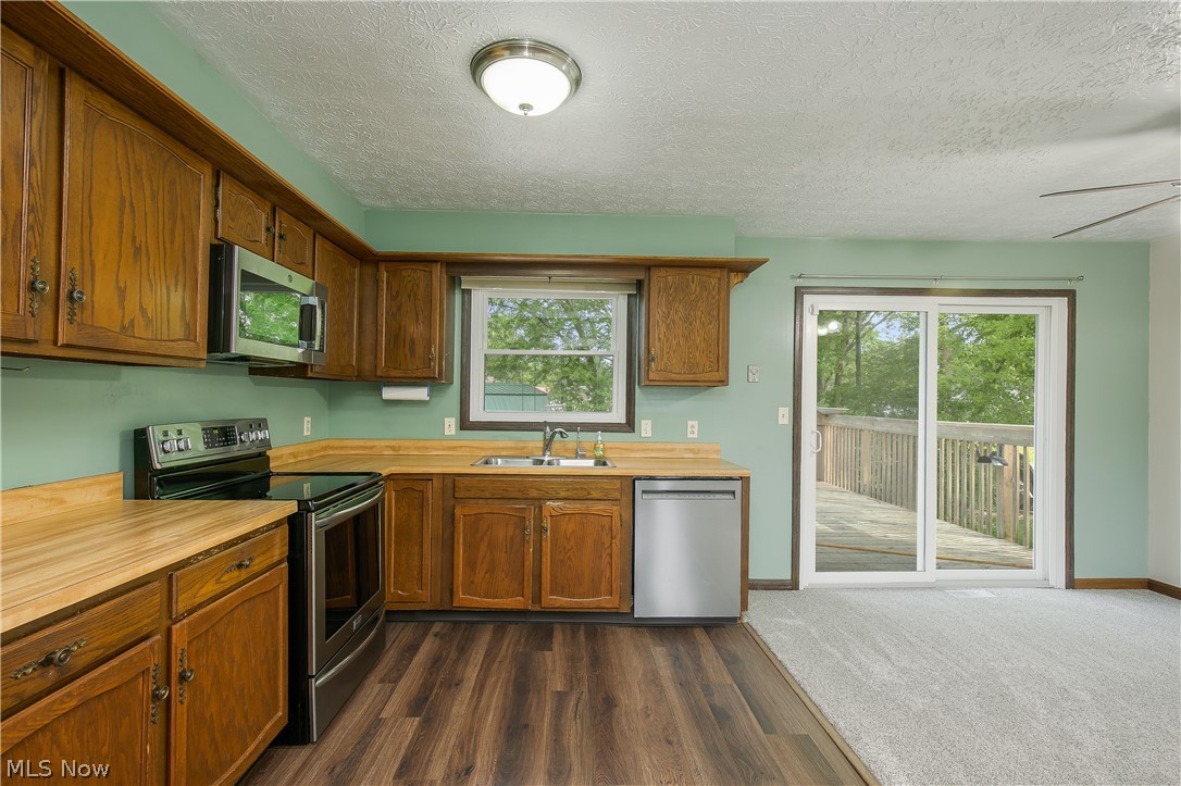 1425 Galaxy Drive Mogadore OH 44260