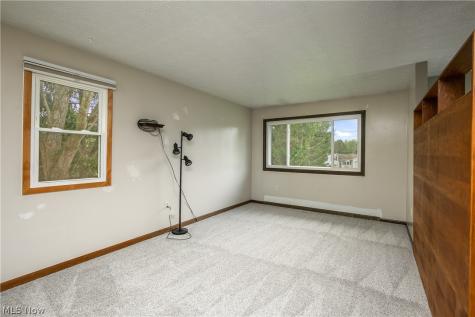 1425 Galaxy Drive Mogadore OH 44260