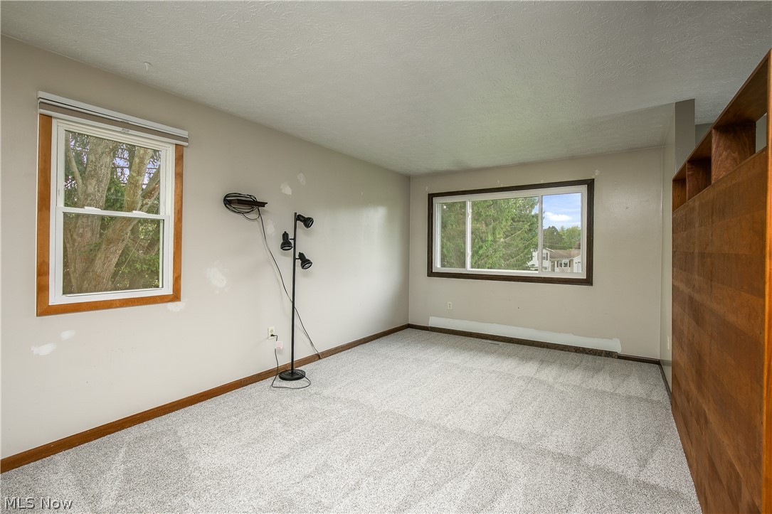 1425 Galaxy Drive Mogadore OH 44260