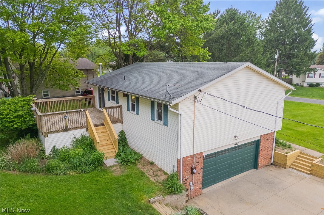 1425 Galaxy Drive Mogadore OH 44260