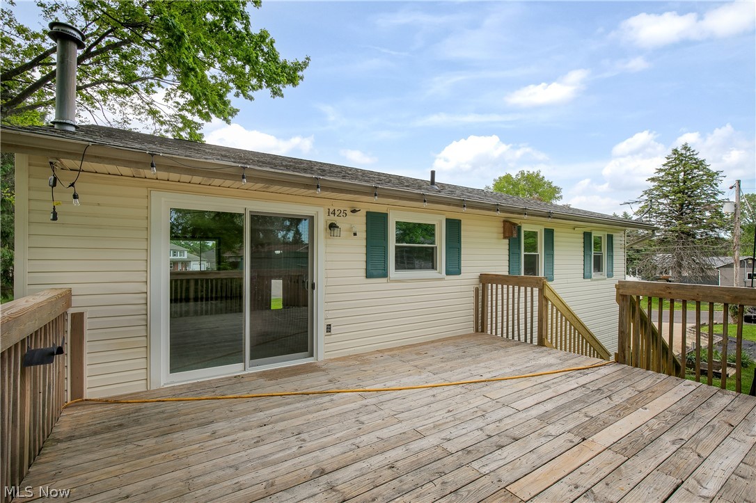1425 Galaxy Drive Mogadore OH 44260