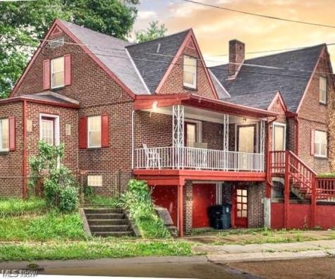 1960 Majestic Circle Steubenville OH 43952