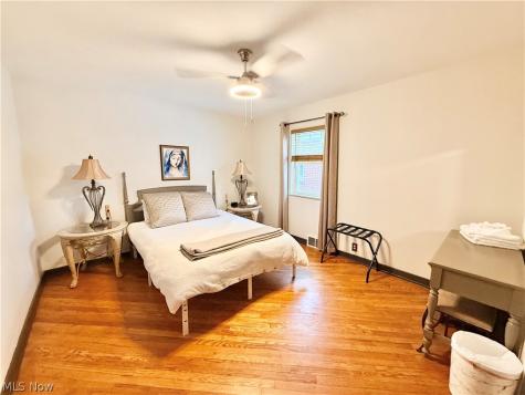 1960 Majestic Circle Steubenville OH 43952
