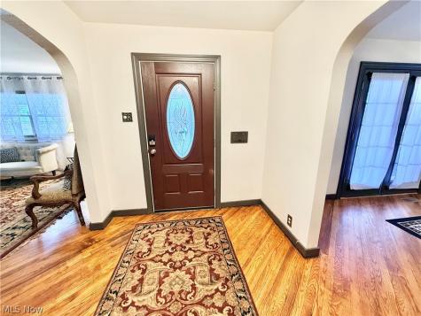 1960 Majestic Circle Steubenville OH 43952