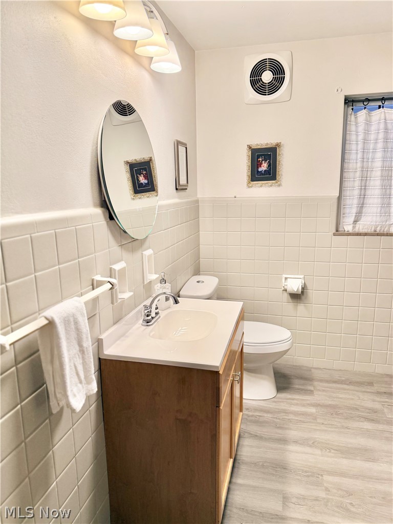 1960 Majestic Circle Steubenville OH 43952