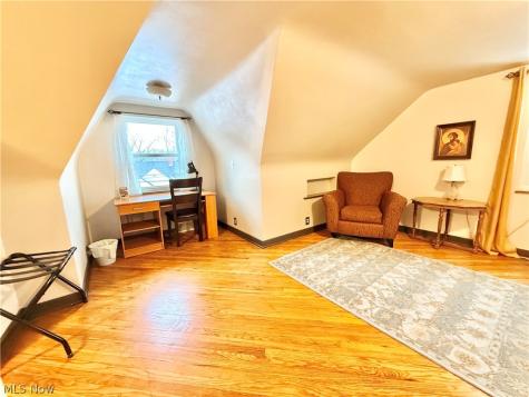 1960 Majestic Circle Steubenville OH 43952