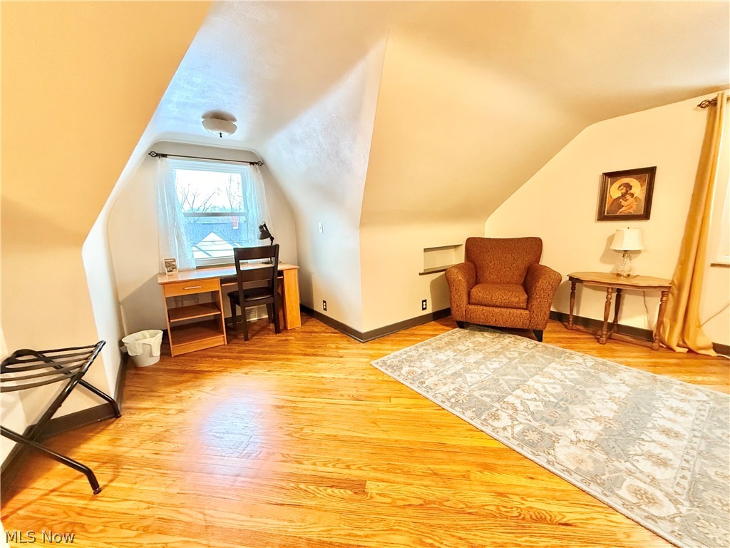 1960 Majestic Circle Steubenville OH 43952