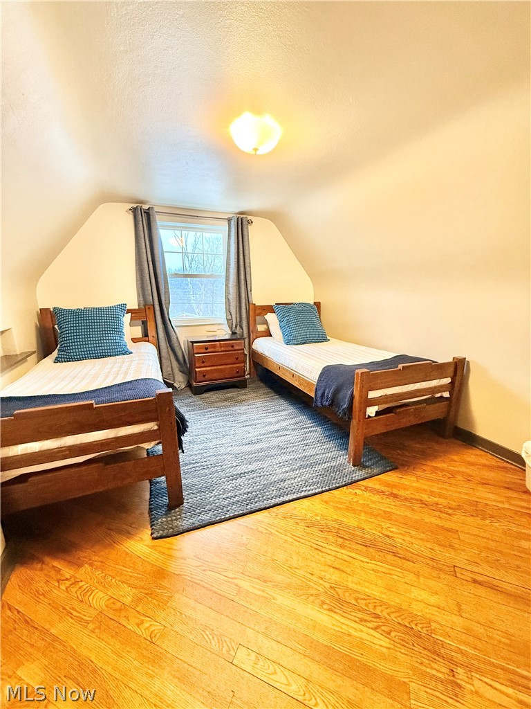 1960 Majestic Circle Steubenville OH 43952