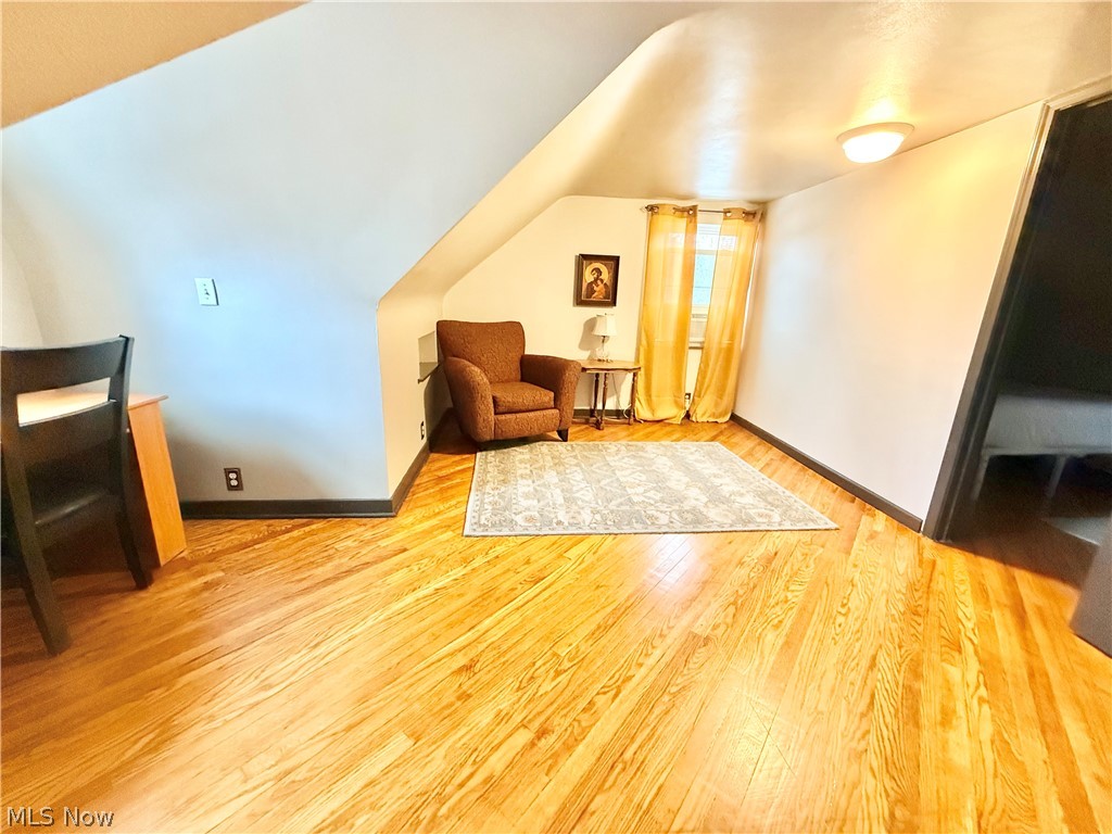 1960 Majestic Circle Steubenville OH 43952