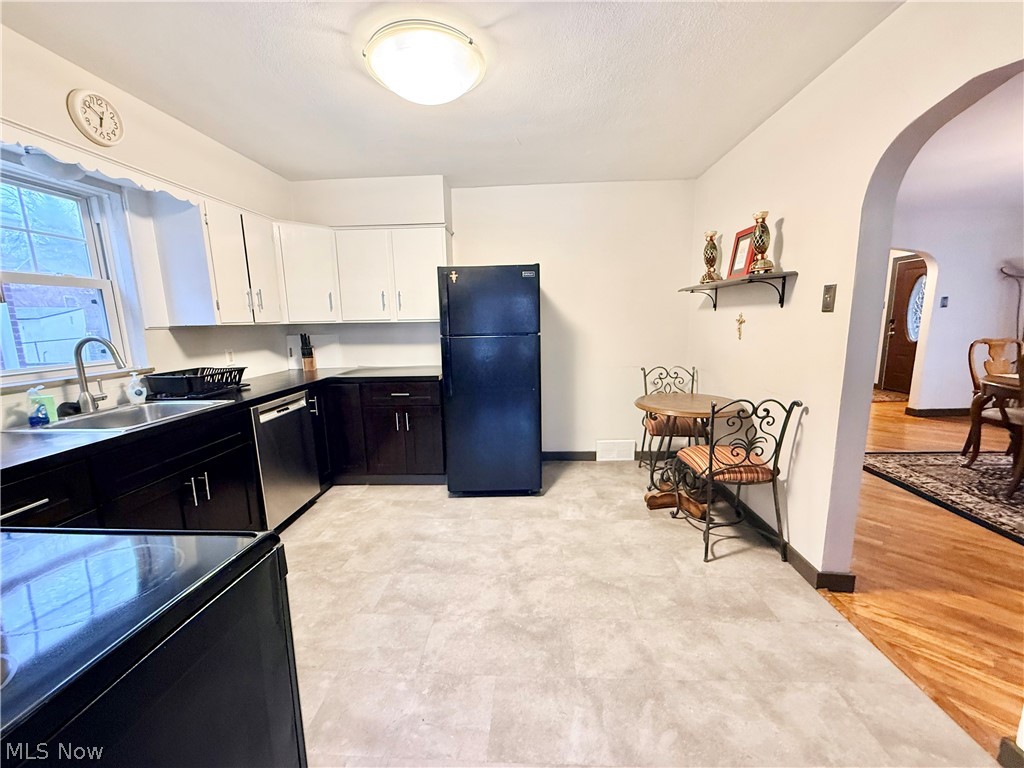 1960 Majestic Circle Steubenville OH 43952