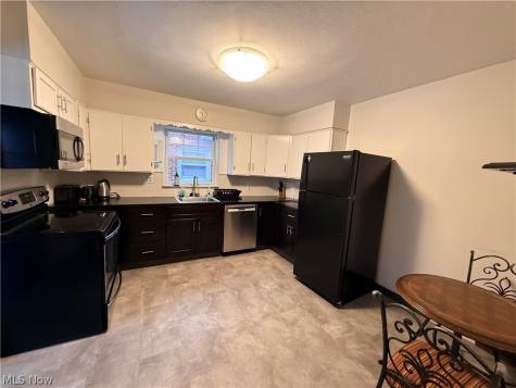 1960 Majestic Circle Steubenville OH 43952