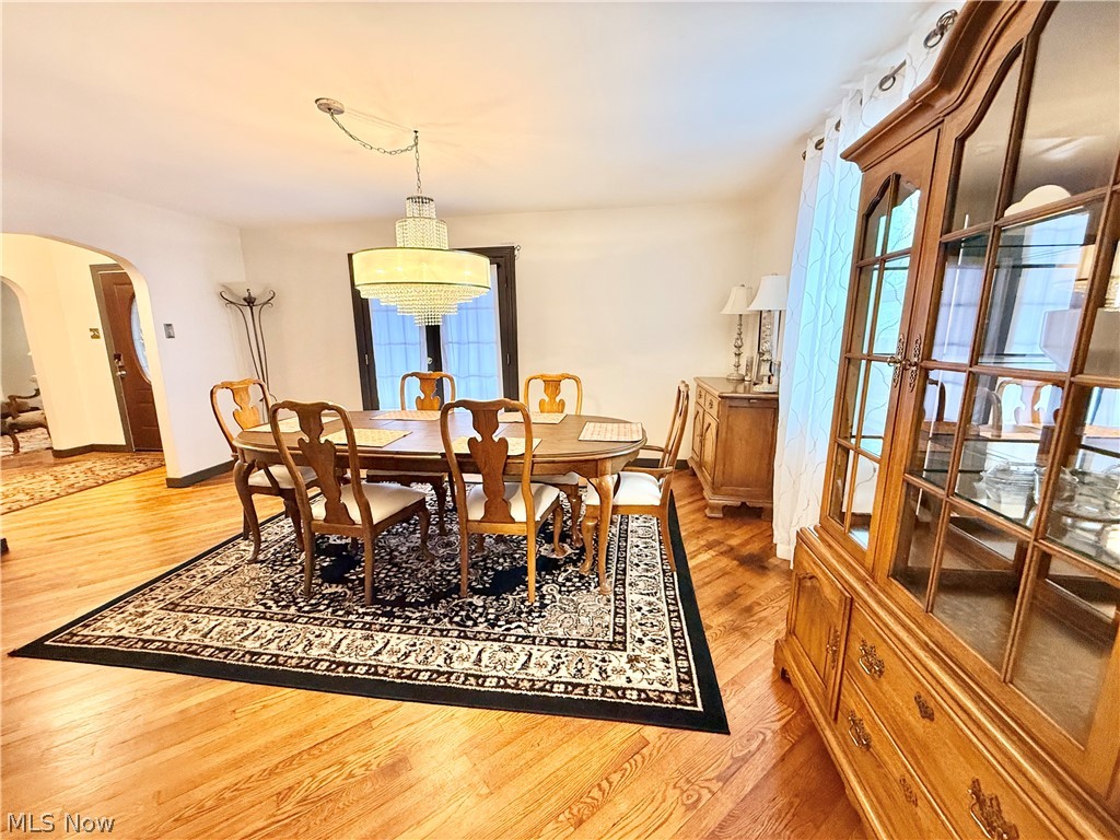 1960 Majestic Circle Steubenville OH 43952