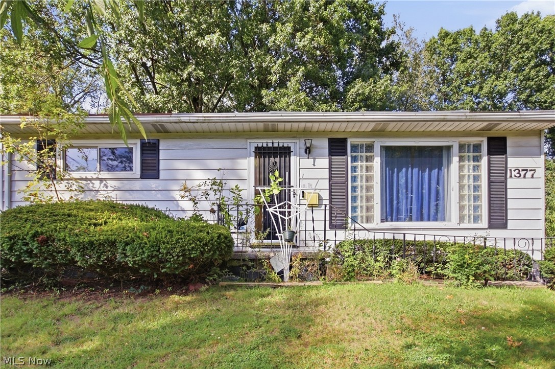 1377 Chippewa Avenue Akron OH 44305