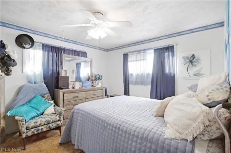 1377 Chippewa Avenue Akron OH 44305