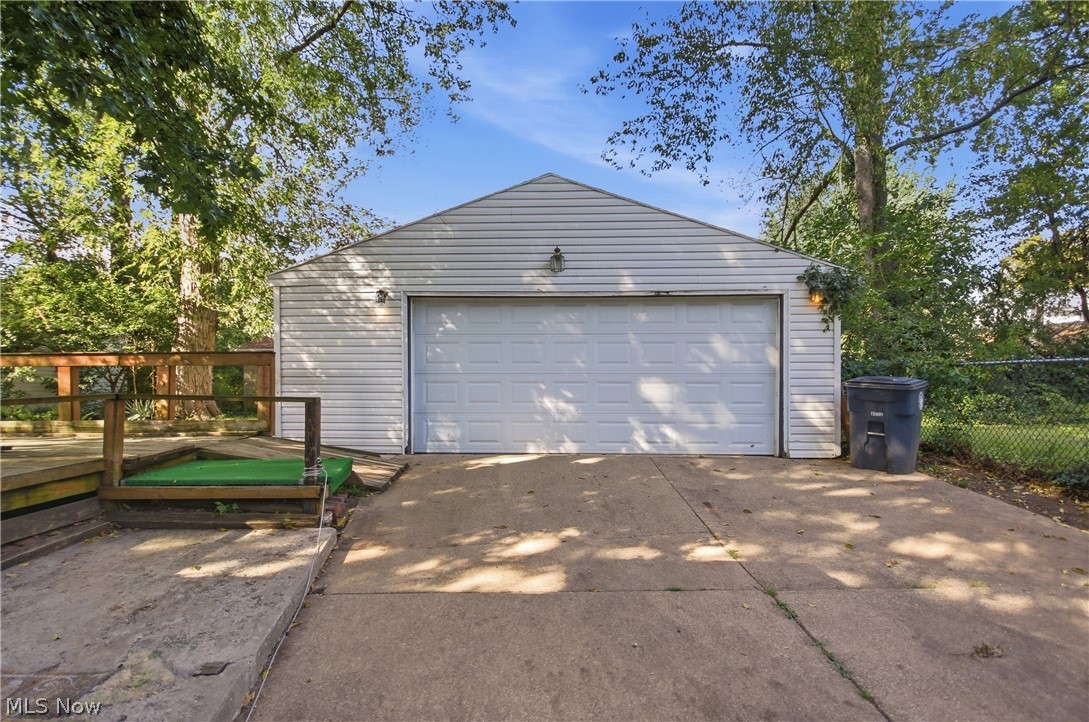 1377 Chippewa Avenue Akron OH 44305