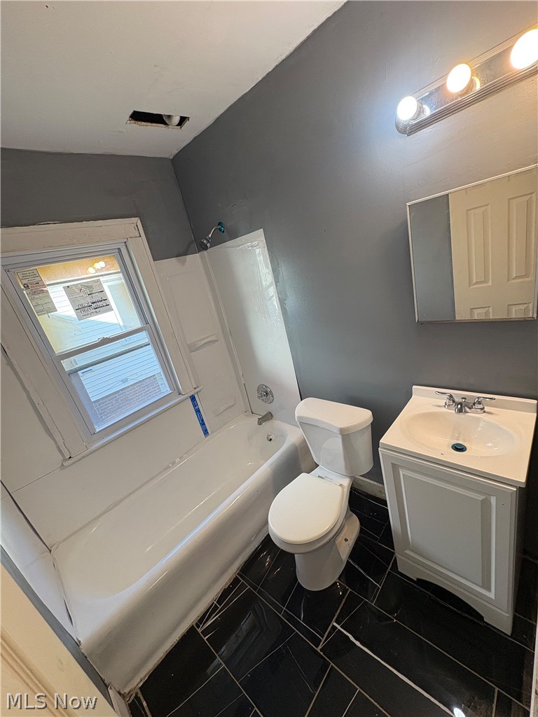 3793 E 140th Street Cleveland OH 44128