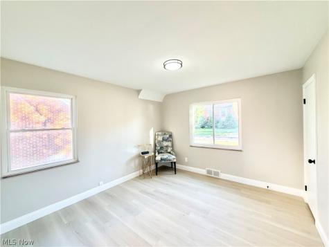 4289 Ardmore Road South Euclid OH 44121