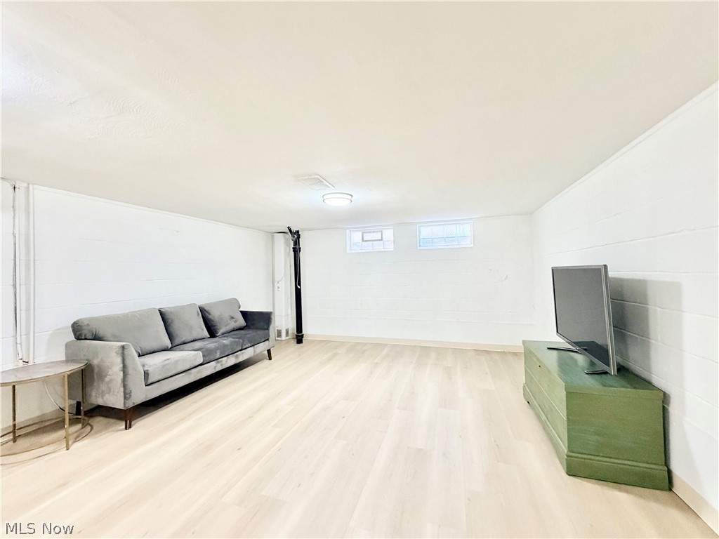 4289 Ardmore Road South Euclid OH 44121