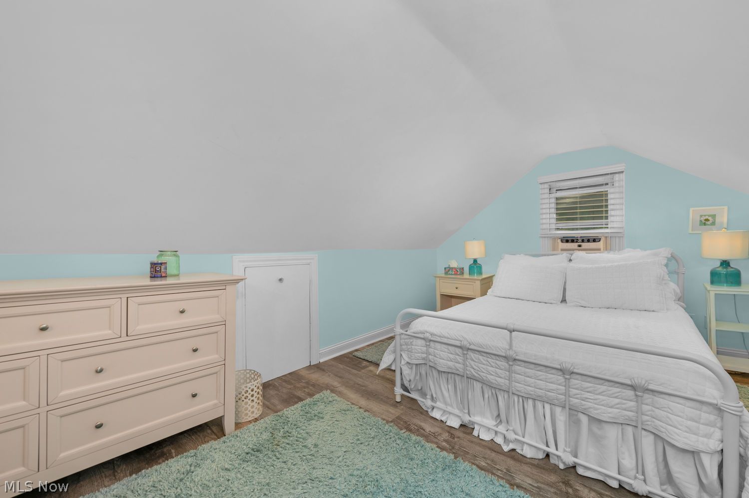 603 Bassett Road Bay Village OH 44140