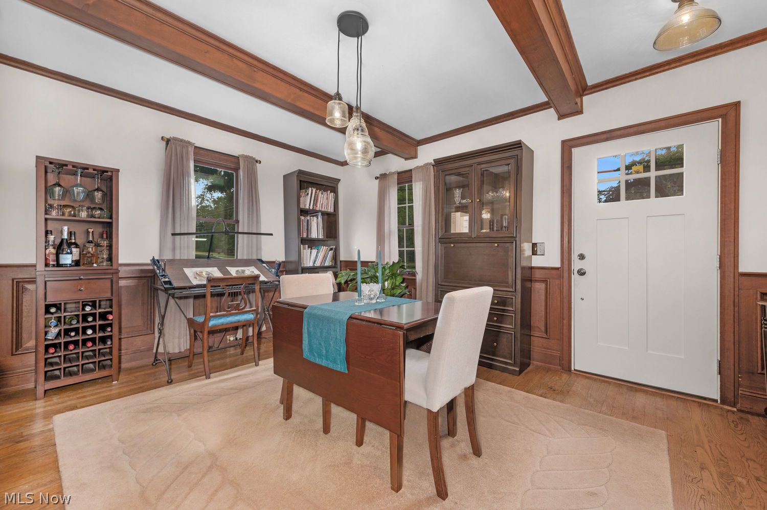 603 Bassett Road Bay Village OH 44140