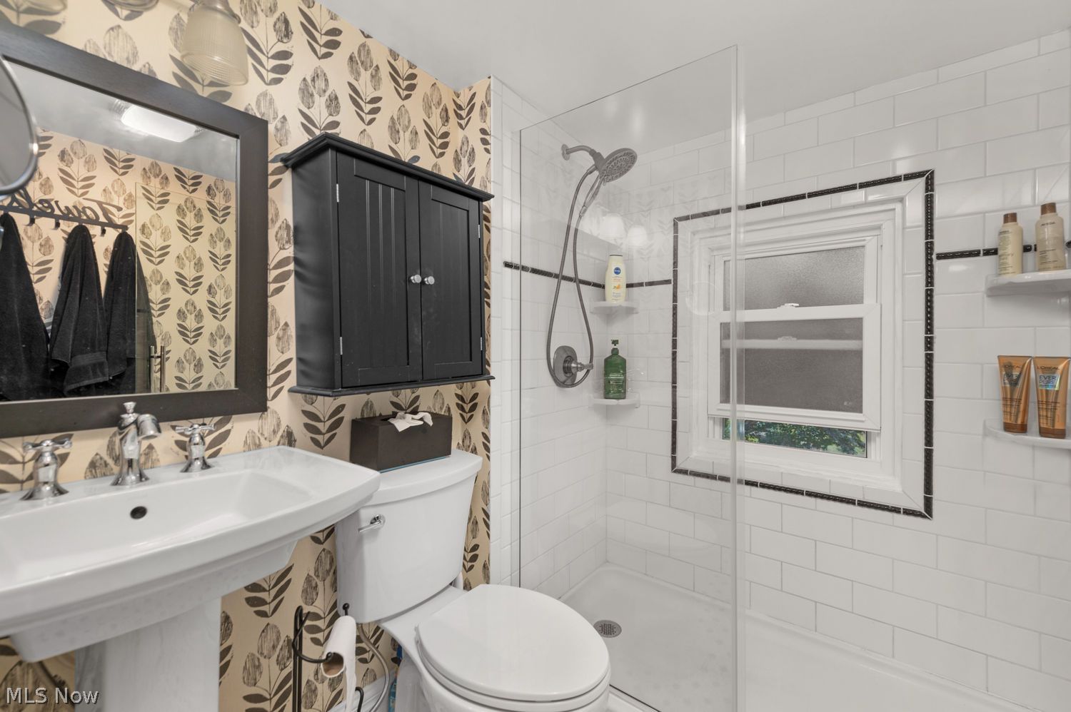 603 Bassett Road Bay Village OH 44140