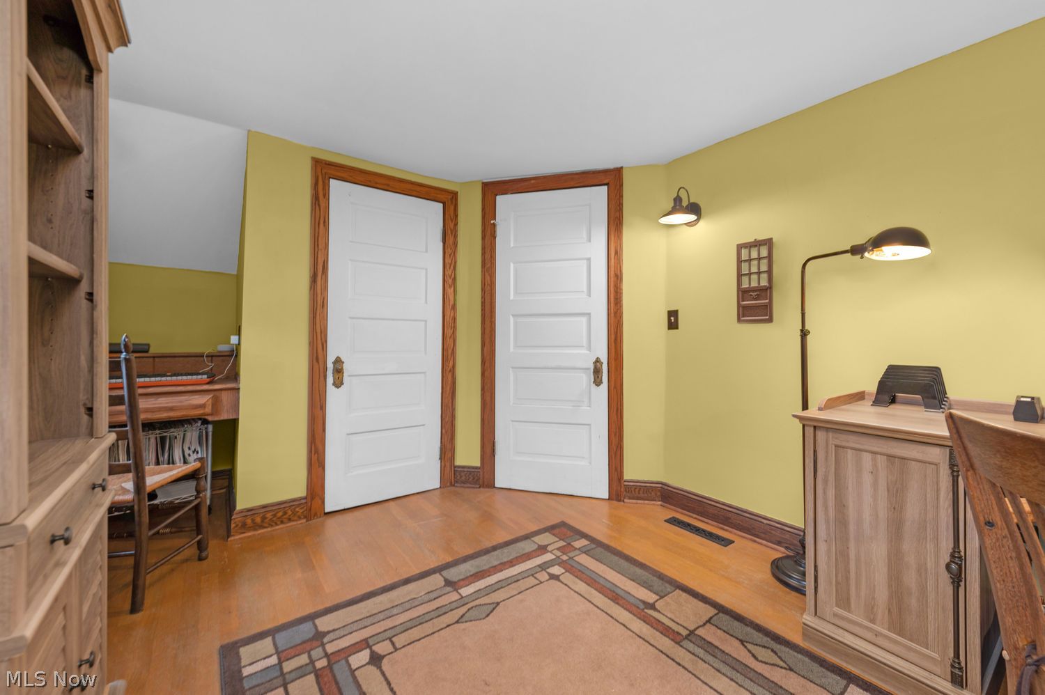 603 Bassett Road Bay Village OH 44140