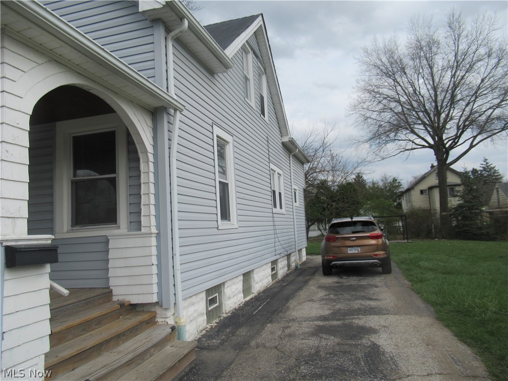 5137 Miller Avenue Maple Heights OH 44137