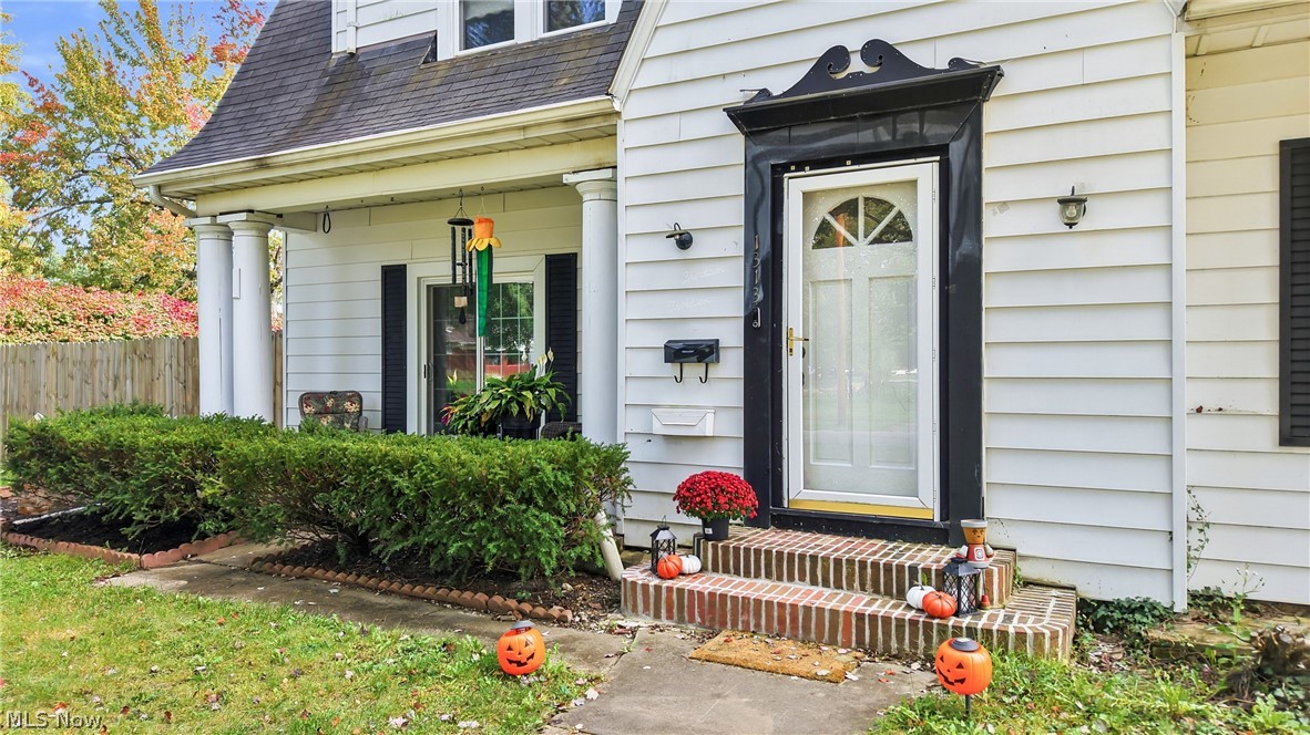 1313 Bradford Street NW Warren OH 44485