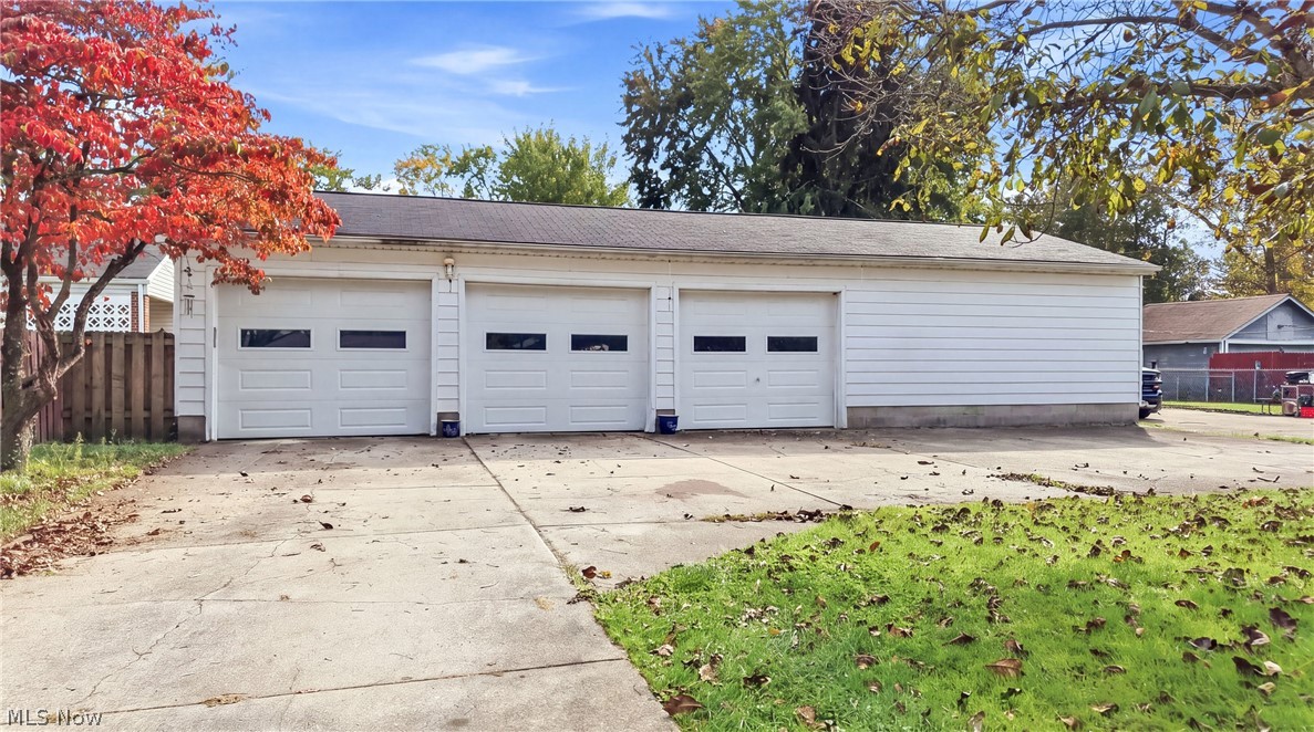 1313 Bradford Street NW Warren OH 44485