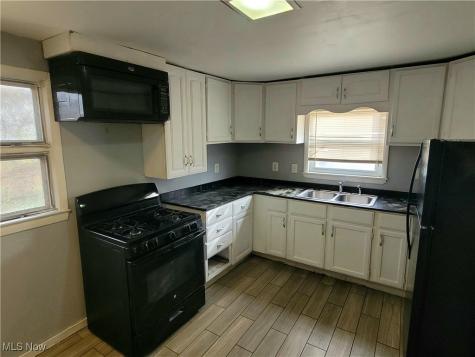 11808 Jesse Avenue Cleveland OH 44105